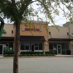 Wok N Roll - Exterior