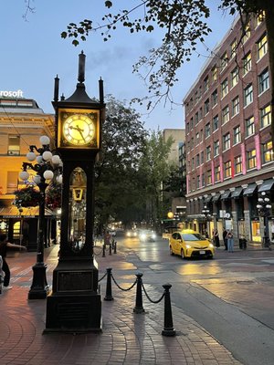 Gastown Steam Clock by null