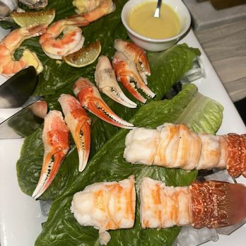 Kinzie Chophouse - Fruit de Mer $125 - Steakhouses Near Me - Chicago, Illinois Kinzie Chophouse - Fruit de Mer $125 - Steakhouses Near Me - Chicago, Illinois