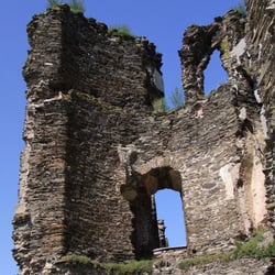 Moselwanderung - Bruchstückhafte Palasmauer