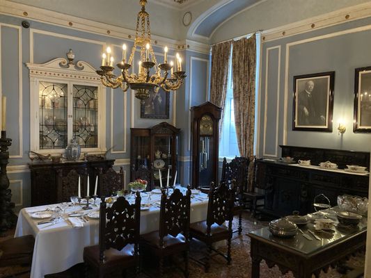 Casa Loma by null