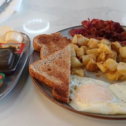 Elena's Country Kitchen - English Breakfast