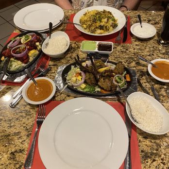 Le Indya FIne Indian Cuisine - Goat Biriyani Kashmiri Lamb Chops Tandoori Chicken - Indian Near Me - Naples, Florida Le Indya FIne Indian Cuisine - Goat Biriyani Kashmiri Lamb Chops Tandoori Chicken - Indian Near Me - Naples, Florida