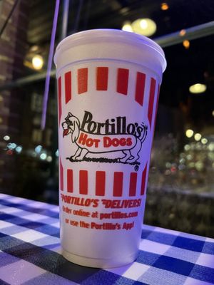 Portillo's & Barnelli's Niles by null