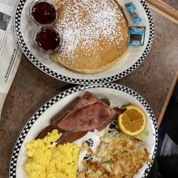 Black Bear Diner West Jordan - The GRIZZ (1460-1520 cals.) - American Near Me - West Jordan, Utah Black Bear Diner West Jordan - The GRIZZ (1460-1520 cals.) - American Near Me - West Jordan, Utah
