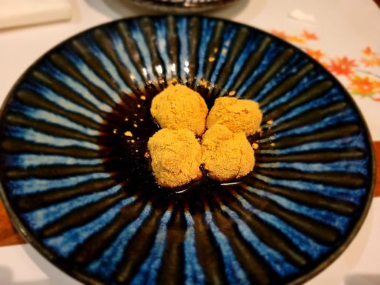 Tetsu Sushi Bar by null