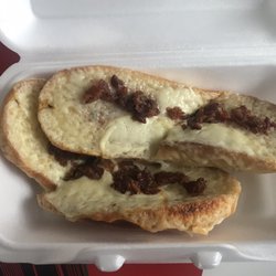 Copperworks Brew Pub & Restaurant - Garlic bread with cheese and bacon