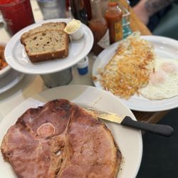 Spring House Restaurant - Ham steak & eggs full breakfast