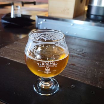 Terramar Brewing & Distilling - Flight - Pizza Near Me - Edison, Washington
