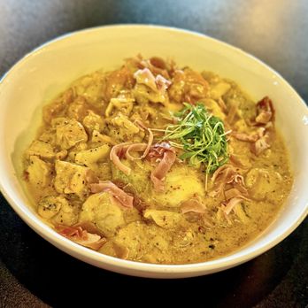 Rachel's Cafe and Eatery - Chicken Tomato Pesto Tortellini - Diners Near Me - Ramona, California