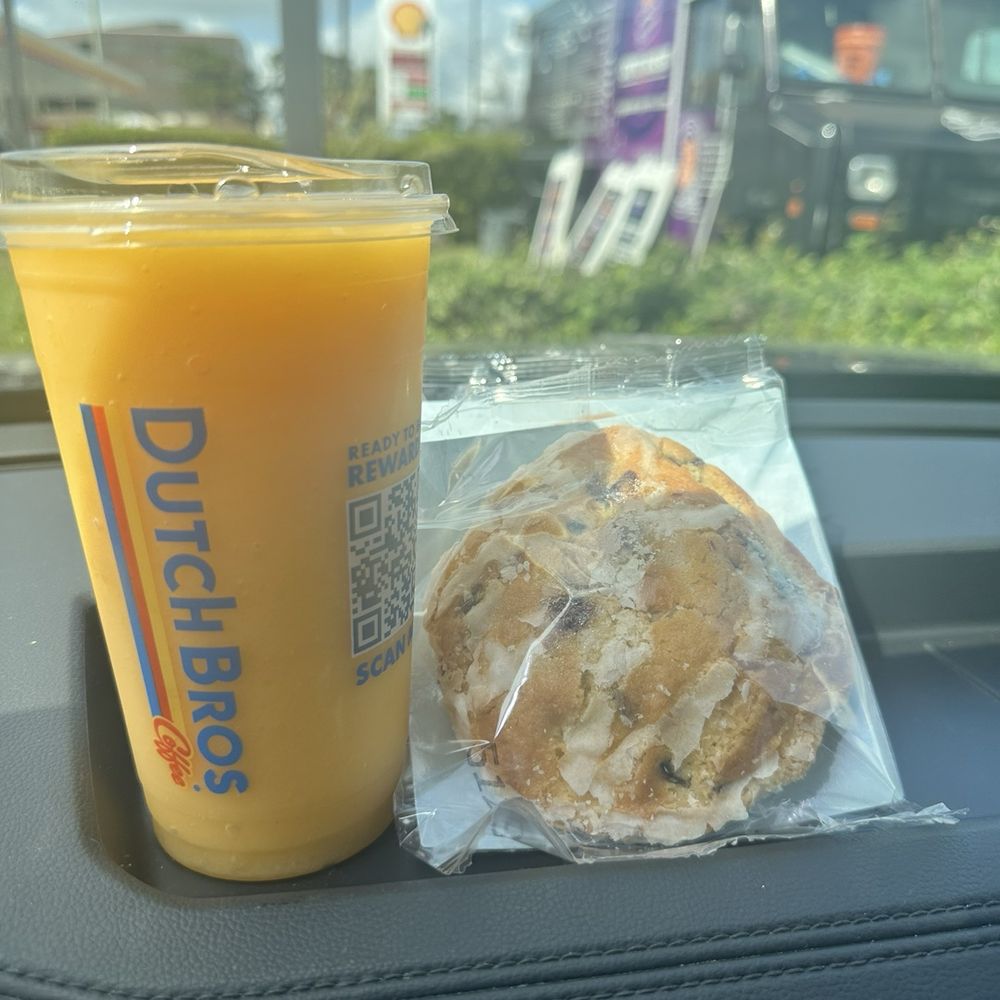 Dutch Bros Coffee - Orange Cranberry Muffin Top and Peach - Juice Bars & Smoothies Near Me - Houston, Texas Dutch Bros Coffee - Orange Cranberry Muffin Top and Peach - Juice Bars & Smoothies Near Me - Houston, Texas