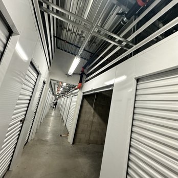 Extra Space Storage - Storage - Self Storage Near Me - North Hollywood, California