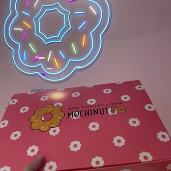 Mochinut - Bakersfield - 1/2 dozen Donut box - Donuts Near Me - Bakersfield, California Mochinut - Bakersfield - 1/2 dozen Donut box - Donuts Near Me - Bakersfield, California