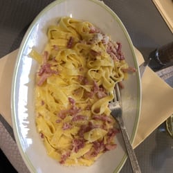 Pizza Santa Lucia - Pasta Carbonara - simple but very tasty!