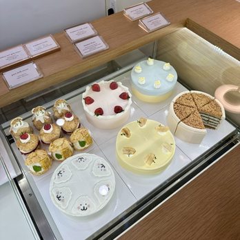 Harucake - Cake display - Coffee & Tea Near Me - Los Angeles, California