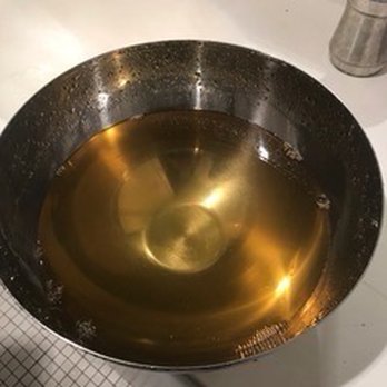 Regents Park - This is the color of the liquid that dripped and seeped onto our couch and carpet for hours ... - Apartments Near Me - Chicago, Illinois Regents Park - This is the color of the liquid that dripped and seeped onto our couch and carpet for hours ... - Apartments Near Me - Chicago, Illinois