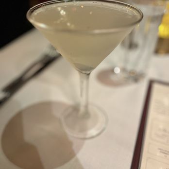 Drake's - Martini - New American Near Me - Dallas, Texas
