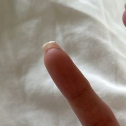M Nail Bar - More dipping powder under nail