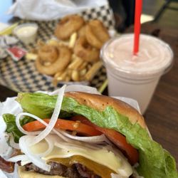 Kennedy's Pioneer Burger - Bacon Cheeseburger