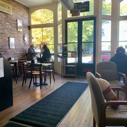 Broad Street Bagel - View from indoor seating