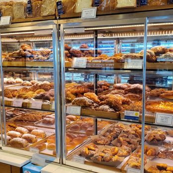 Paris Baguette - Coffee & Tea Near Me - New York, New York