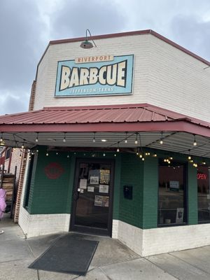 Riverport Barbecue by null