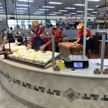 Buc-ee's - Barbecue station - Gas Stations Near Me - Royse City, Texas Buc-ee's - Barbecue station - Gas Stations Near Me - Royse City, Texas