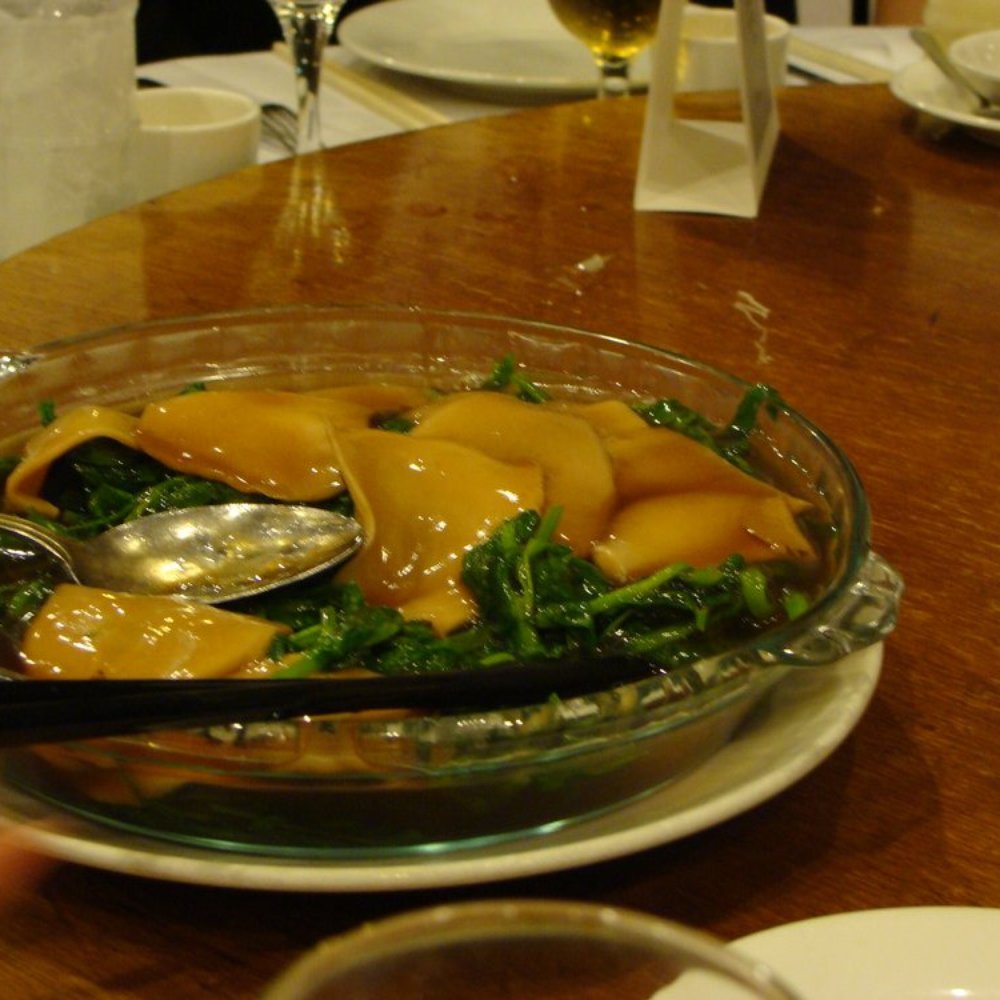 Phoenix Restaurant - Abalone with pea spouts - Dim Sum Near Me - Chicago, Illinois Phoenix Restaurant - Abalone with pea spouts - Dim Sum Near Me - Chicago, Illinois