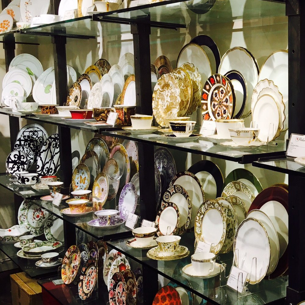 Kuhl-Linscomb - Beautiful China, including Versace and Hermès - Home Decor Near Me - Houston, Texas Kuhl-Linscomb - Beautiful China, including Versace and Hermès - Home Decor Near Me - Houston, Texas