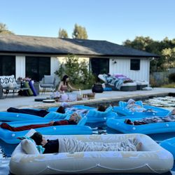 Harmonic Holistics - Floating Water Sound Bath
