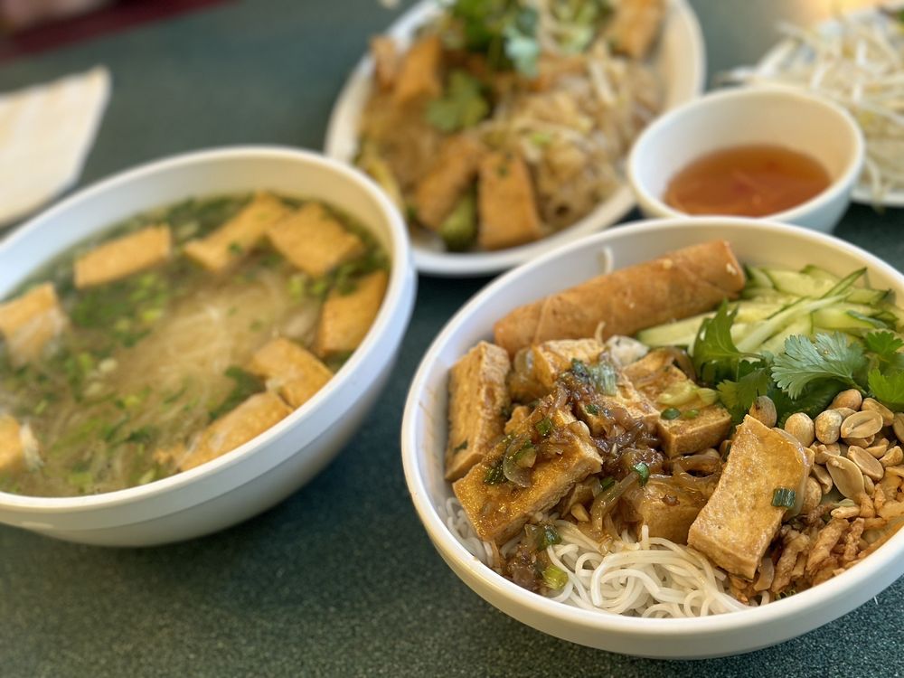 Food from The Lemongrass Kitchen