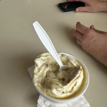 The Dairy Barn - Banana pudding hurricane - Ice Cream & Frozen Yogurt Near Me - Athens, Tennessee