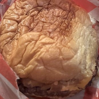 7th Street Burger Turtle Bay - Burgers Near Me - New York, New York