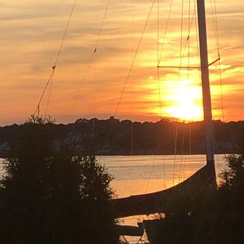 Sunset Grille - Seafood Near Me - Norwalk, Connecticut