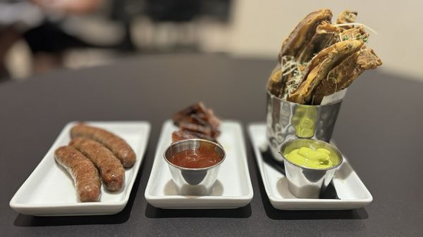 Echo & Rig, HENDERSON by null