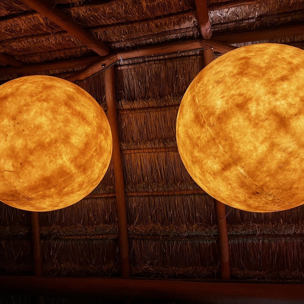 Thai Restaurant - Cool lights in foyer - Thai Near Me - Cancún, ROO Thai Restaurant - Cool lights in foyer - Thai Near Me - Cancún, ROO
