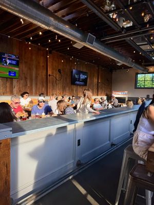 OUTSIDER BBQ & BEER GARDEN by null