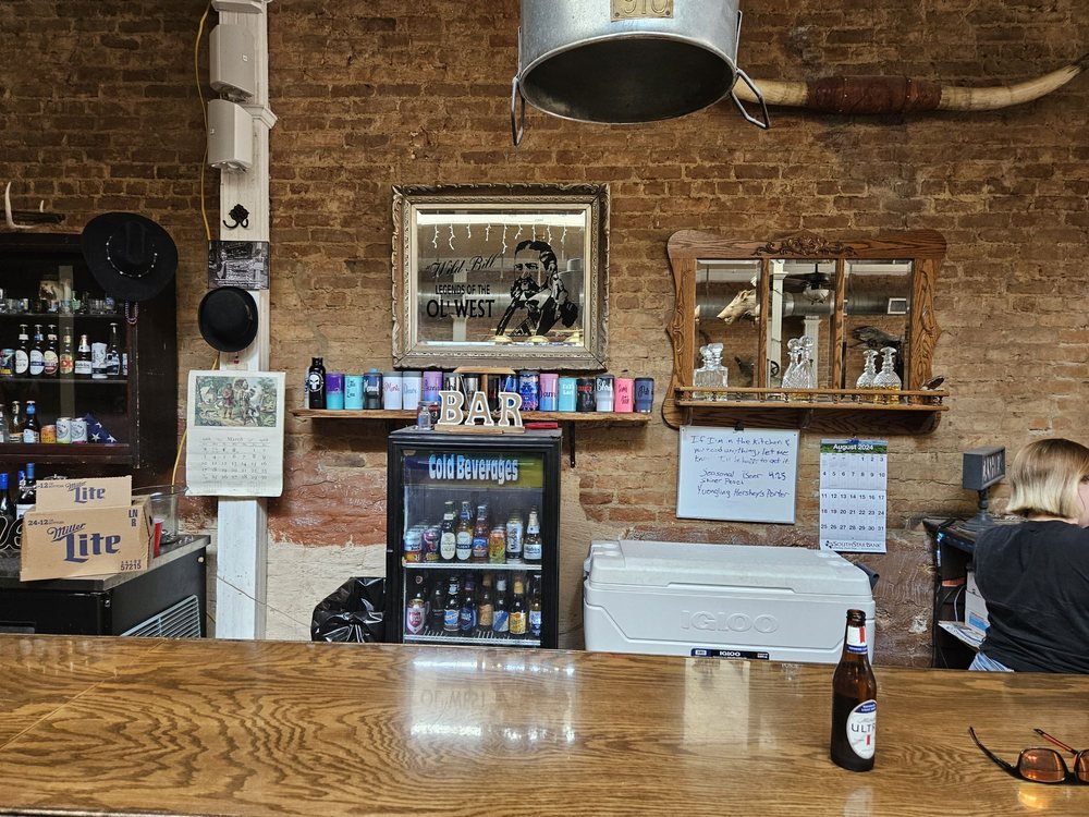 Ol' West Saloon Logo