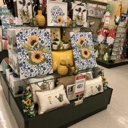 Hobby Lobby - Pillows