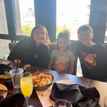 Geraldine's - Chicken strips and brioche French Toast at brunch are definitely kid approved - New American Near Me - Austin, Texas