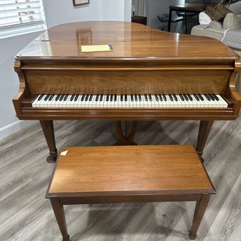 Cheap Piano Movers - Baby Grand Piano - Piano Services Near Me - Pasadena, California Cheap Piano Movers - Baby Grand Piano - Piano Services Near Me - Pasadena, California