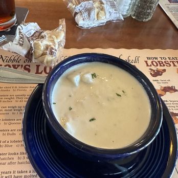 Fox's Lobster House - Clam Chowder - Seafood Near Me - York, Maine Fox's Lobster House - Clam Chowder - Seafood Near Me - York, Maine
