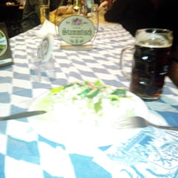 Die Bierstube - Thai-Curry 4,40€ Der Reis wollte den Blitz sorry :)