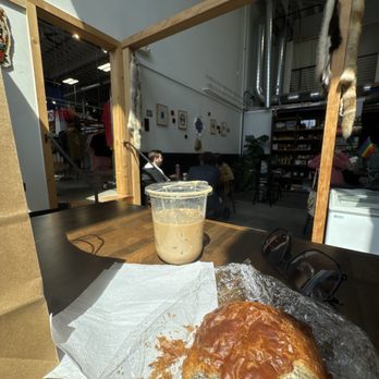 Daisy Chain Coffee - Coffee & Tea Near Me - Des Moines, Iowa