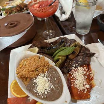 Lalos Mexican Restaurant - Mexican Near Me - Ventura, California Lalos Mexican Restaurant - Mexican Near Me - Ventura, California