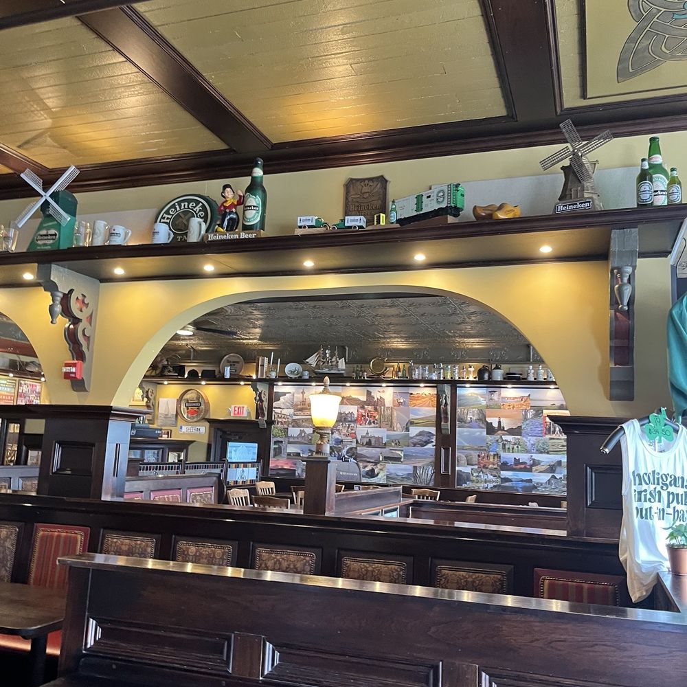 Hooligans Irish Tavern - Irish Near Me - Put In Bay, Ohio