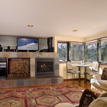 Hawley Construction - a living room with a fireplace - General Contractors Near Me - Tahoe City, California Hawley Construction - a living room with a fireplace - General Contractors Near Me - Tahoe City, California