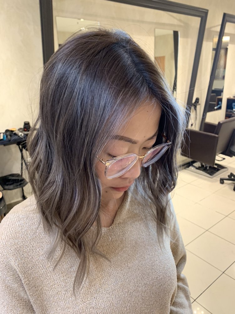 Cutting Edge Salon
