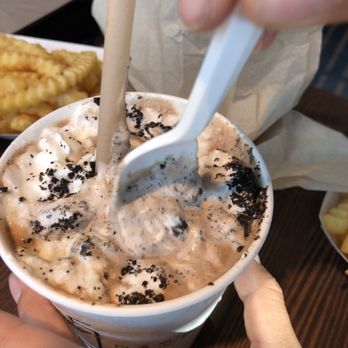 Shake Shack El Segundo - Cookies and cream shake. Airy and average - Burgers Near Me - El Segundo, California