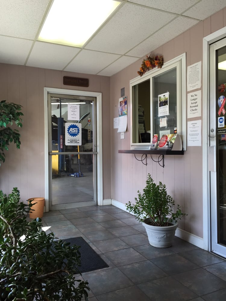 SMITH’S AUTOMOTIVE & WRECKER SERVICE Updated August 2024 15 Photos